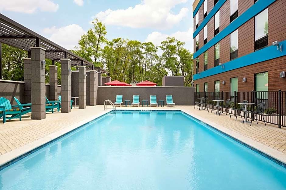 Home2 Suites by Hilton Pensacola I 10 Pine Forest Road, FL