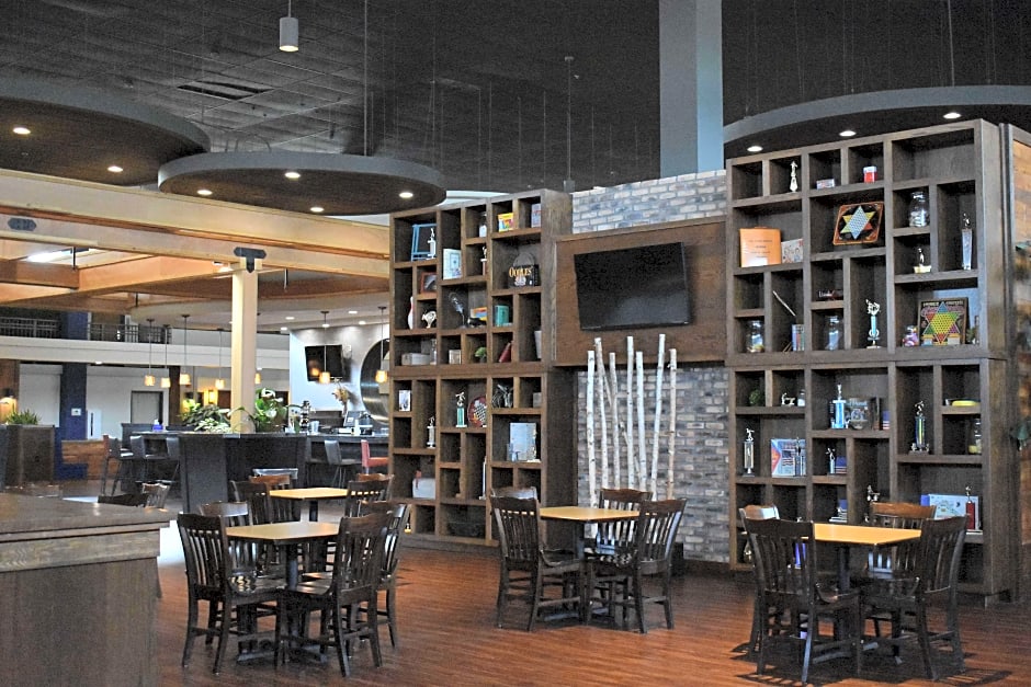 Ramada Plaza by Wyndham Omaha – Omaha, NE