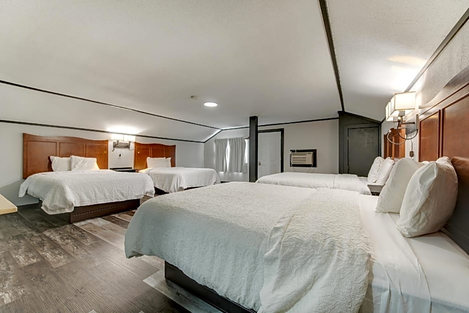 Dolores Mountain Inn