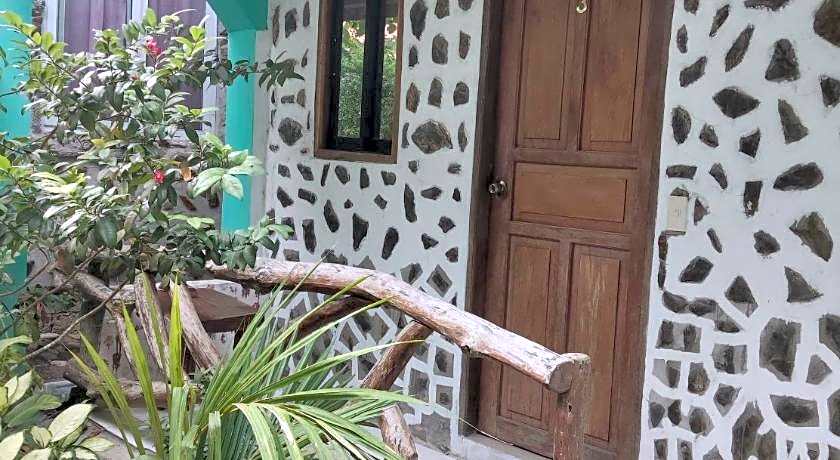 Shenamae Pension and Apartelle