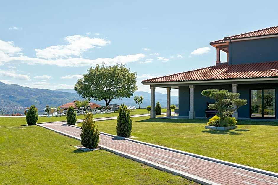 Ladeira Suites, a Douro Retreat by HostWise