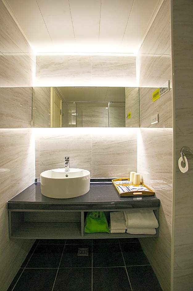 Huang Shin Business Hotel-Shang An