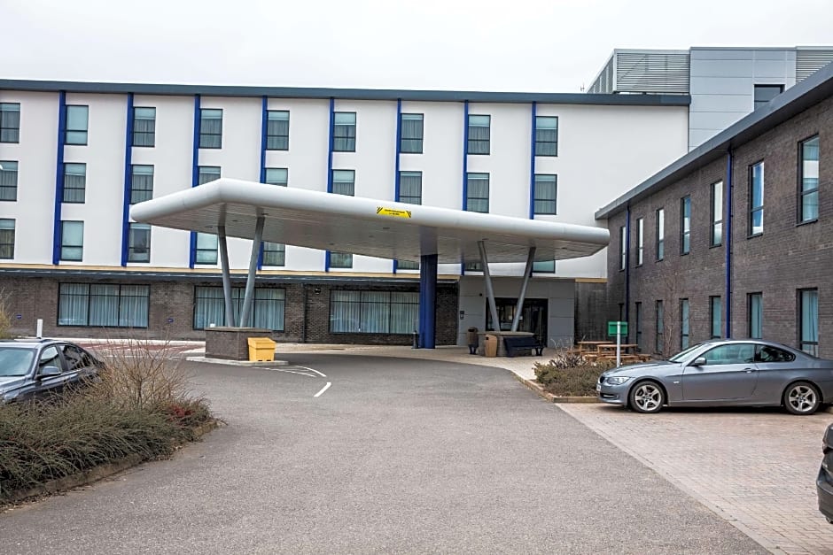 Hampton By Hilton Exeter Airport