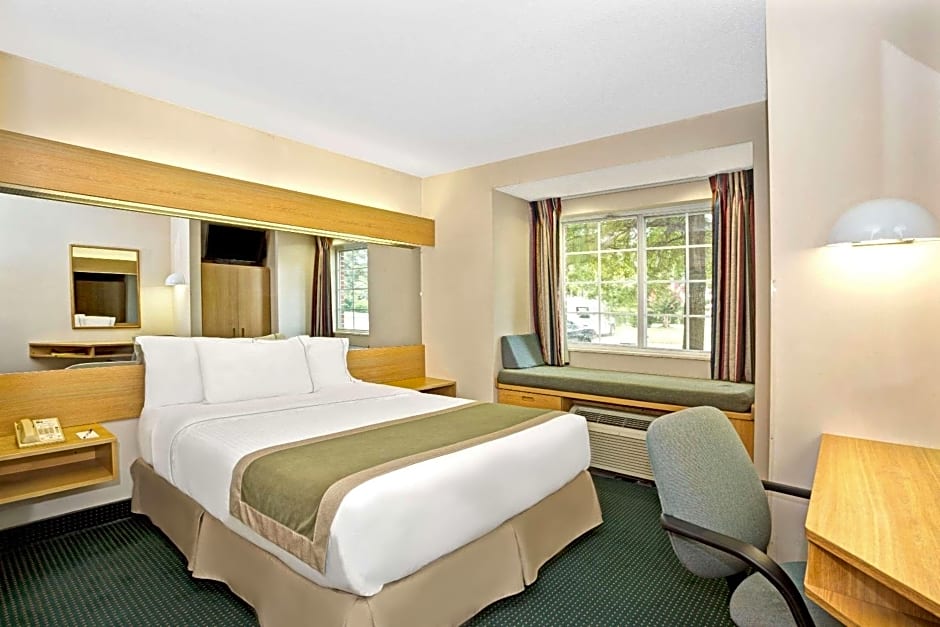 Microtel Inn by Wyndham Raleigh-Durham Airport