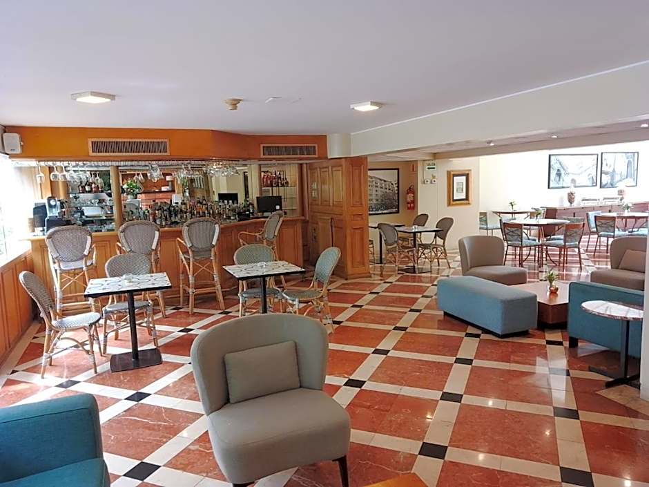 Suites del Bosque Hotel