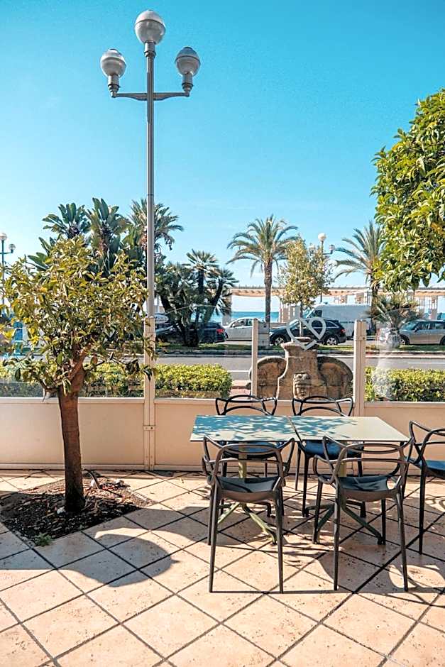 Hôtel Le Royal Promenade des Anglais