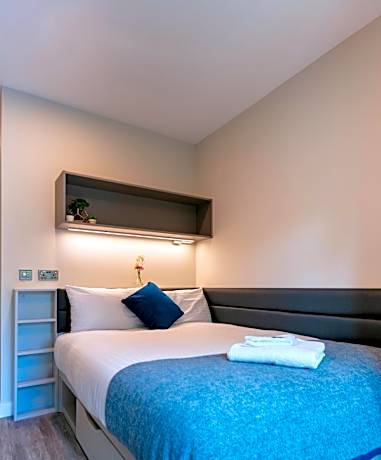 7-Bedroom Apartment - Sleeps 7