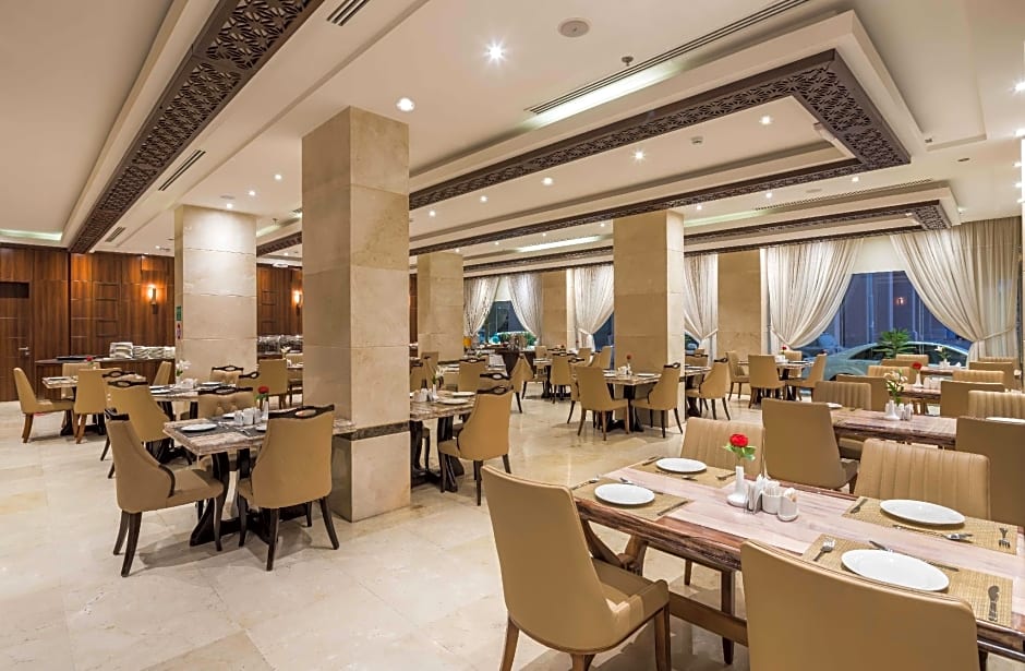 Naviti Warwick Al Khobar