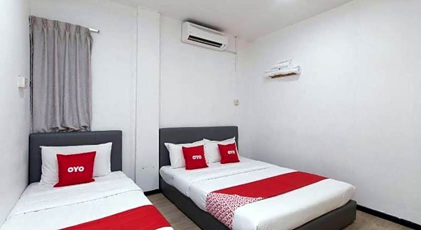OYO 89398 Doorbellz
