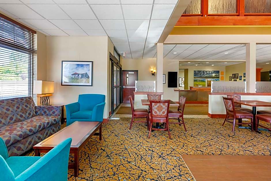 Best Western Golden Prairie Inn And Suites
