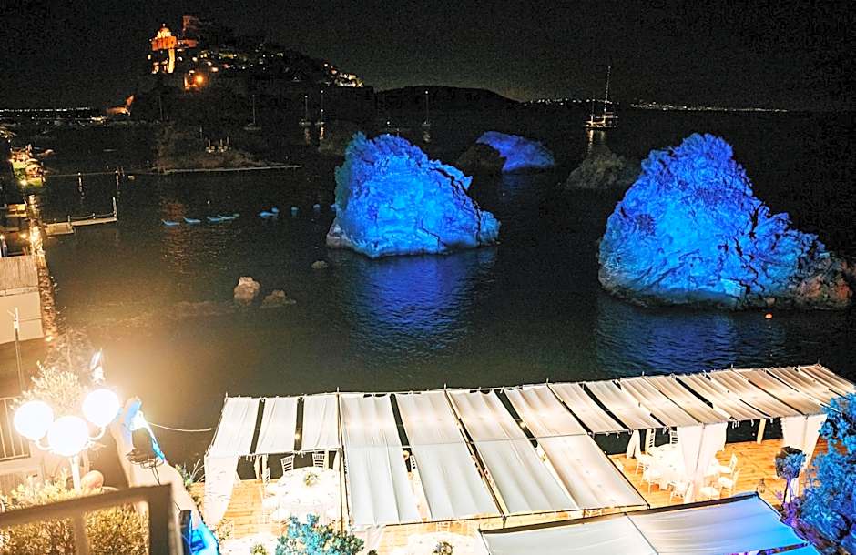 Strand Hotel Delfini