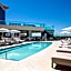 Caesars Republic Scottsdale, a Hilton Hotel
