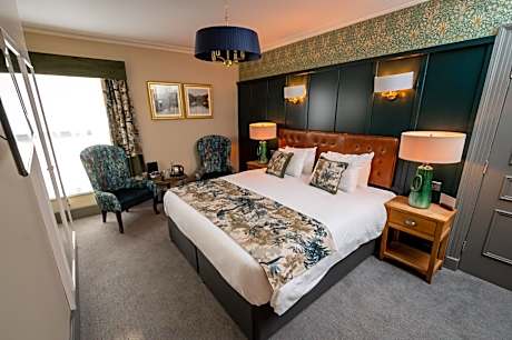 Riverside Hotel by Chef & Brewer Collection