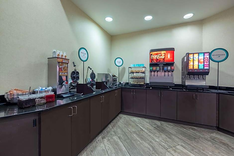 Embassy Suites By Hilton Hotel Tulsa-I-44