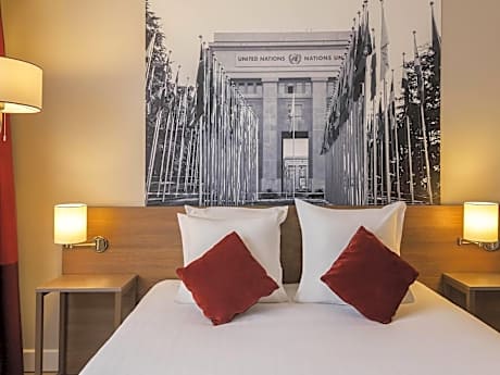 Large Studio with Double Bed (2 Adults)