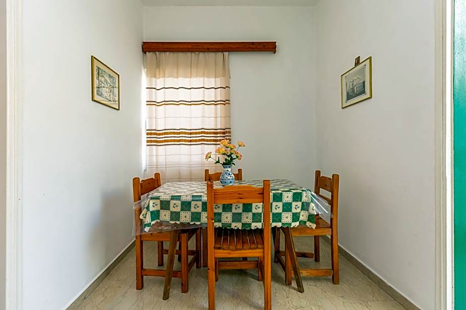 Alexandros Studios by Estia