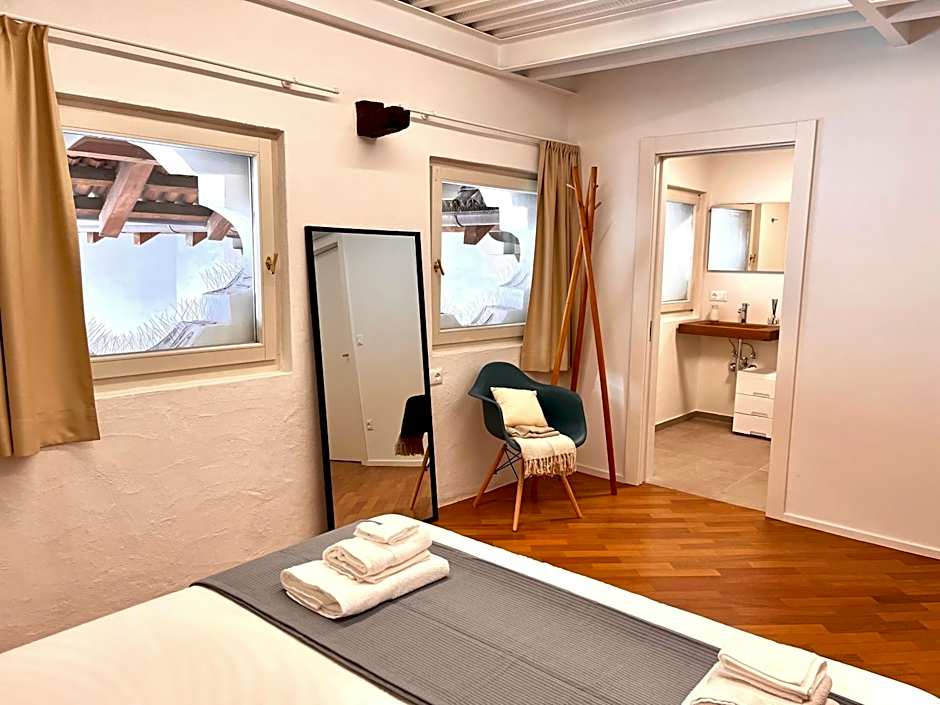 Streiter Rooms