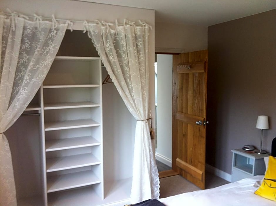 East Dunster Deer Farm B&B