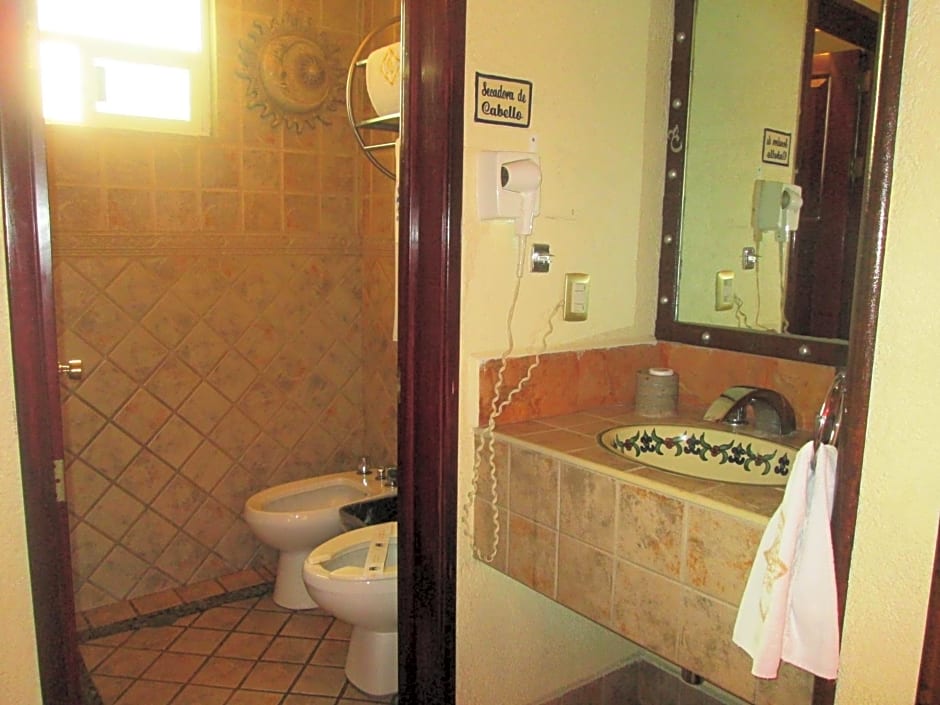 Hotel Real Azteca