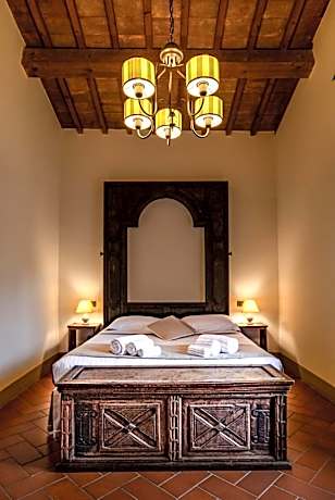 One-Bedroom Apartment with Garden View