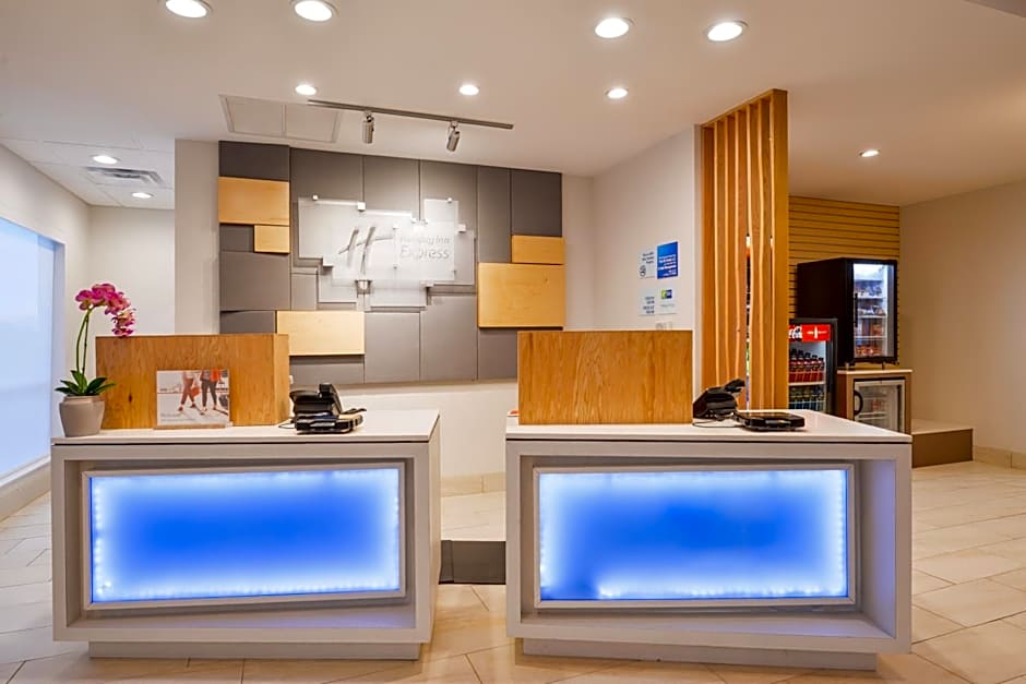 Holiday Inn Express Donaldsonville By IHG