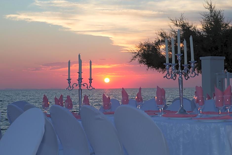 Villa Triana-Adults Only