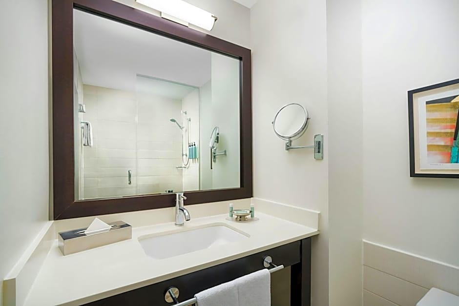 Courtyard by Marriott New York Manhattan/Times Square