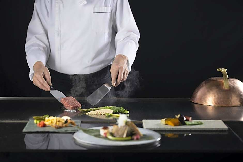 Courtyard by Marriott Shin-Osaka Station