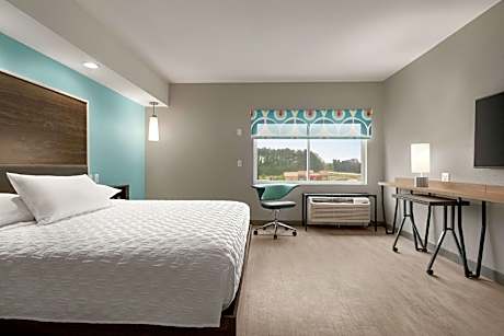 1 King Hearing Accessible Room W/Ri Shower