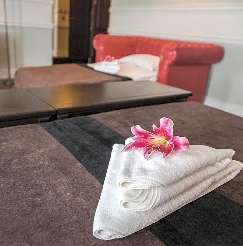 Holland House Residence Old Town