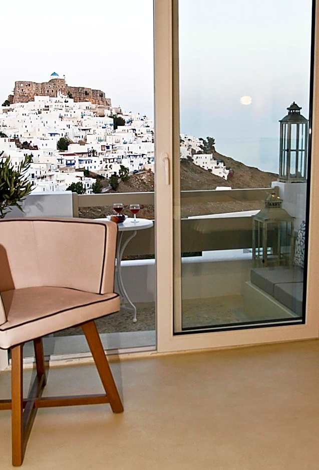 Anatoli Luxury Studios & Suites