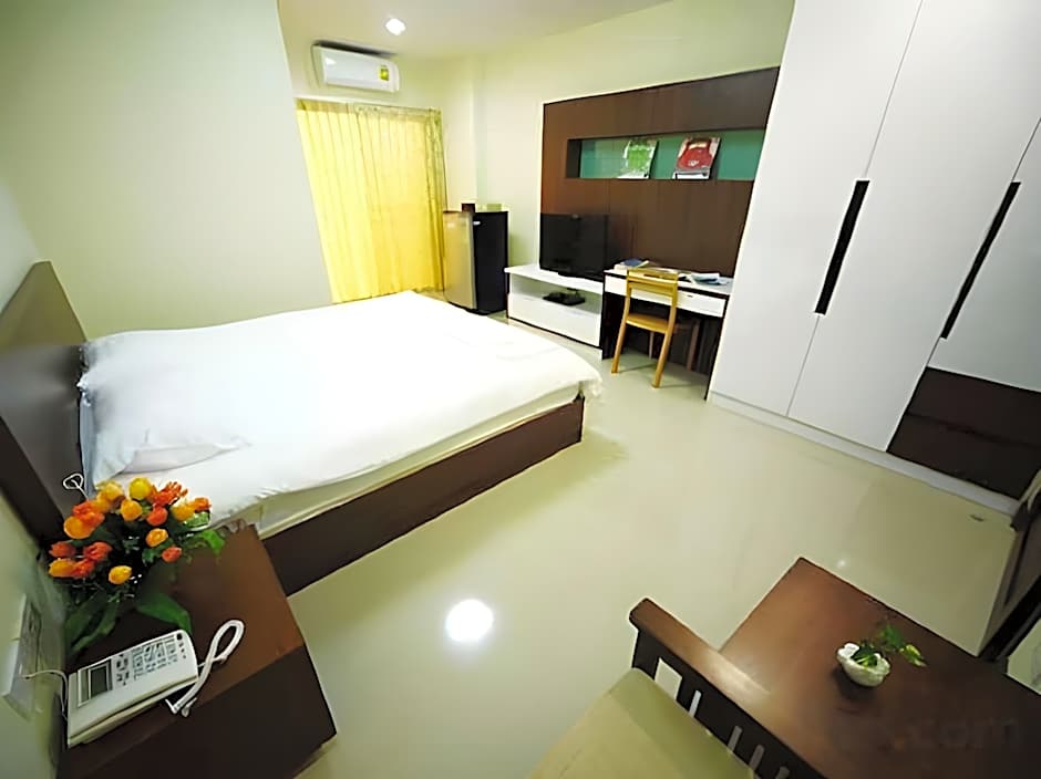Central Place Serviced Apartment