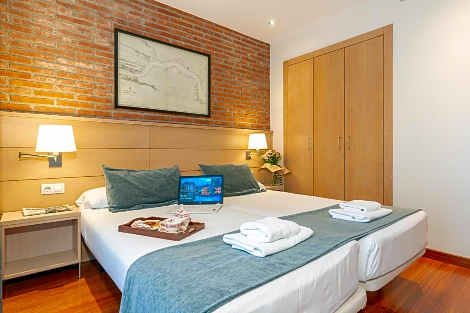 Serennia Cest Apartamentos Arc de Triomf