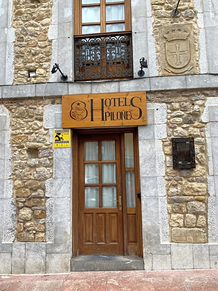 Hotel Piloñés
