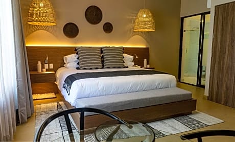 Deluxe Double Room with Bath