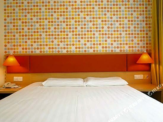 Home Inn (Ningbo Zhuangshi Wanke Square)