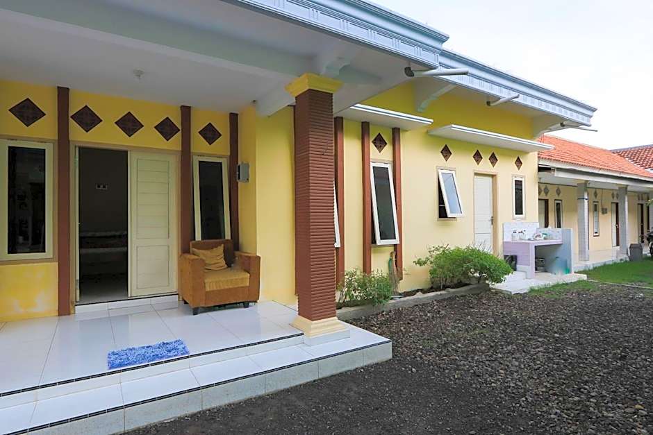 OYO 2371 Islami Family Residence