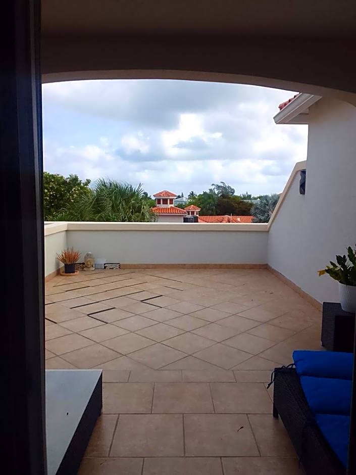 Hotel La Vista Azul