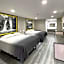Super 8 by Wyndham Visalia