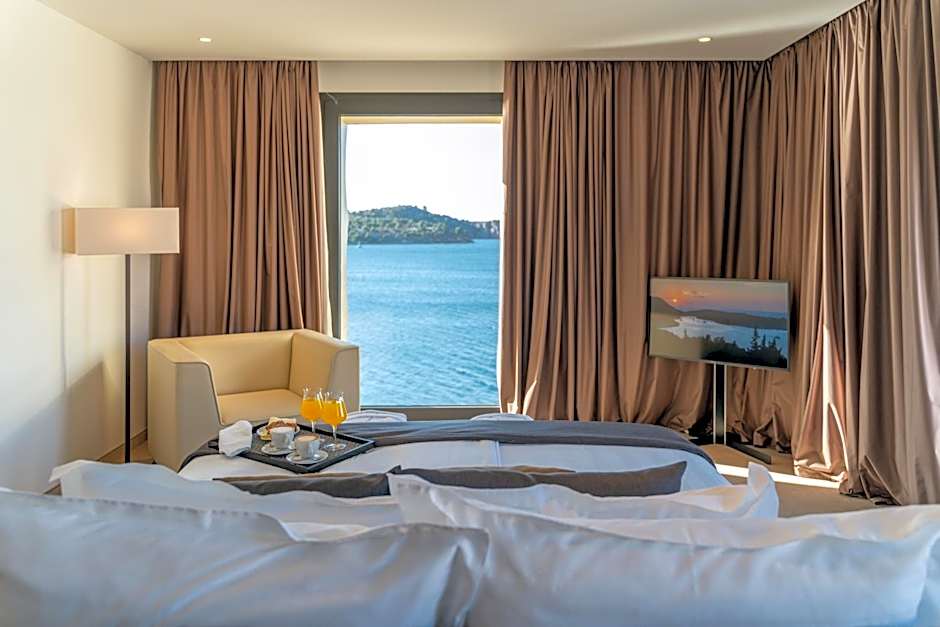 Bellevue Superior City Hotel