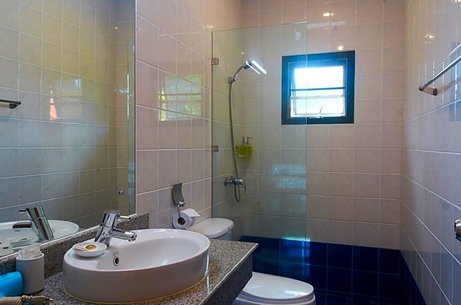 Phuket Riviera Villas Hotel