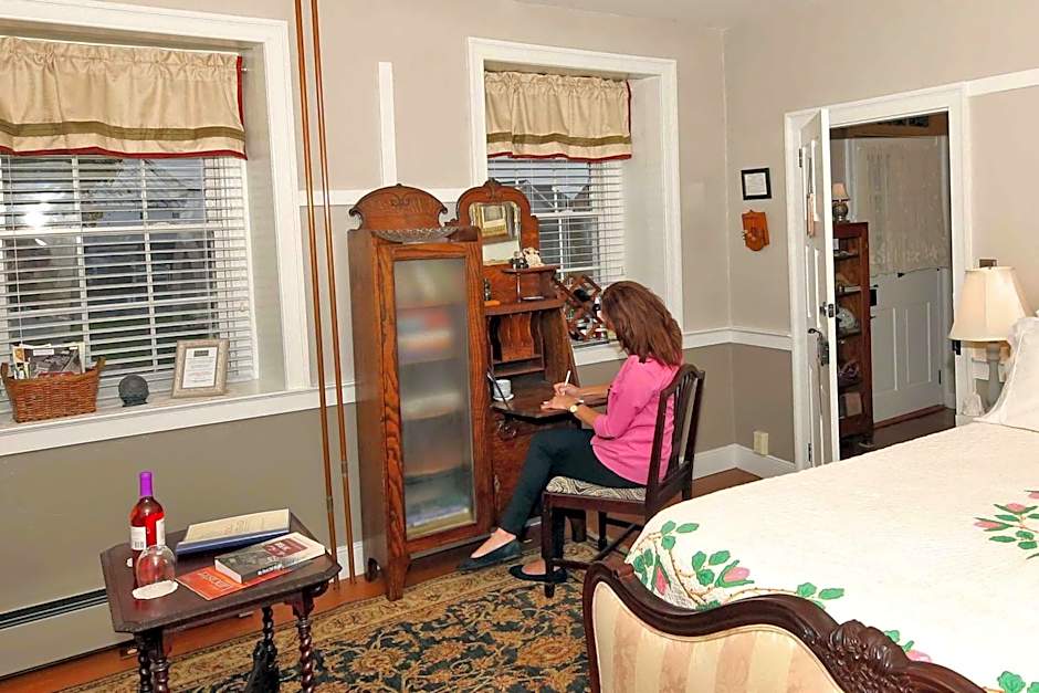 Hertzog Homestead Bed & Breakfast