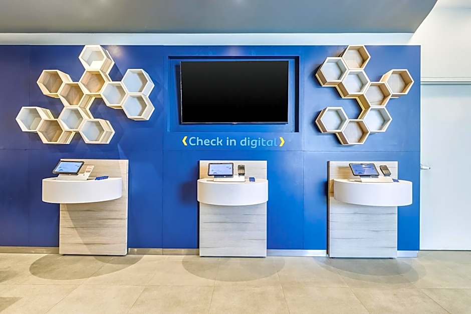 One Acapulco Costera