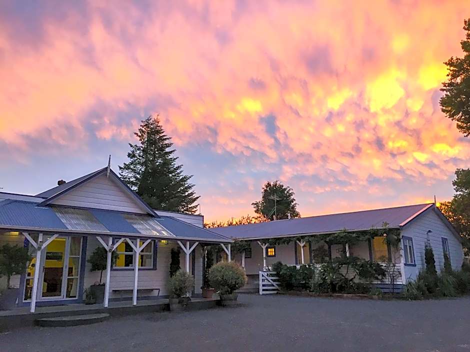 Tongariro Crossing Lodge