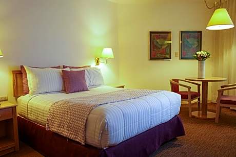 Excutive Room