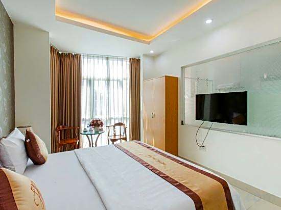 Thu Ha Airport Hotel