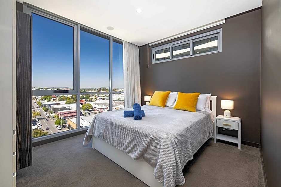 Elegant 2BR Haven in the Trendy Fortitude Valley