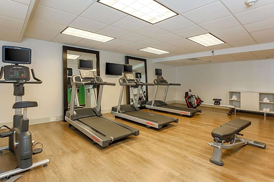 Holiday Inn Express Milwaukee - West Medical Center By IHG