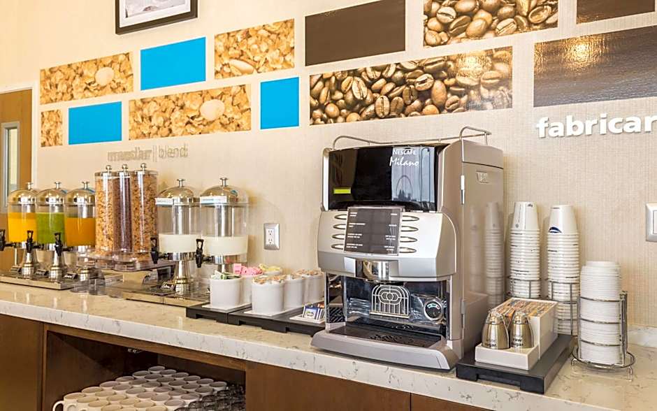 Hampton Inn by Hilton Tijuana