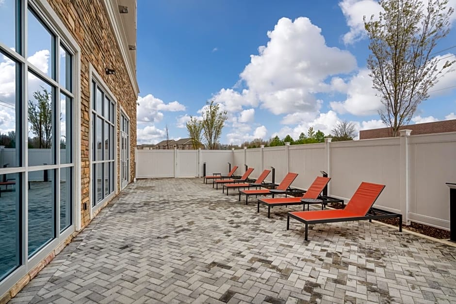 Holiday Inn and Suites Memphis Southeast Germantown By IHG